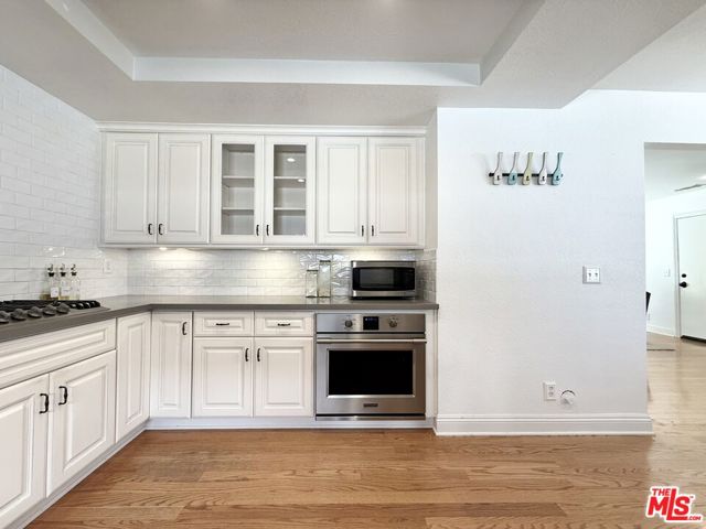 2008 Belmont Lane, Redondo Beach CA: https://media.crmls.org/mediaz/5fd1f21b-512a-46fd-900c-0ed42a9abfb5.jpg