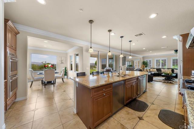1863 Camino Mojave, Chula Vista CA: https://media.crmls.org/mediaz/5fd40561-4f74-4275-837c-646f5b673147.jpg