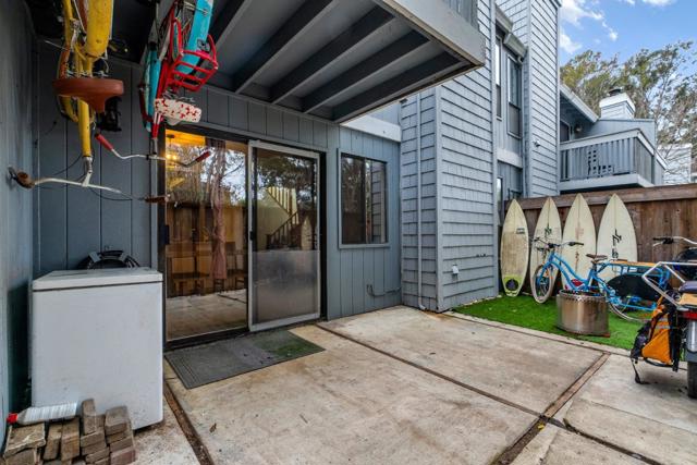 2906 Leotar Circle, Santa Cruz CA: https://media.crmls.org/mediaz/5fd4147f-acc4-483b-8fe7-fc6ed8783a5d.jpg