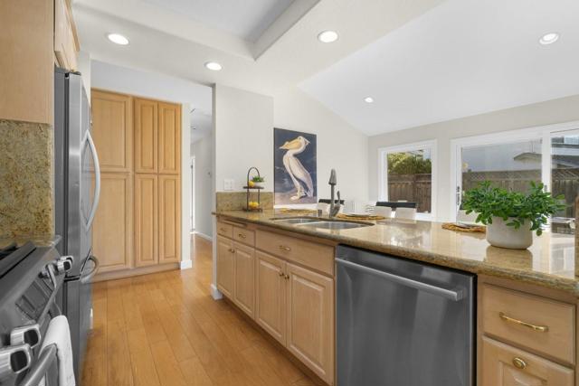 2805 Gazelle Drive, Campbell CA: https://media.crmls.org/mediaz/5fd46d14-561a-4468-b3a3-0dfd3921093c.jpg