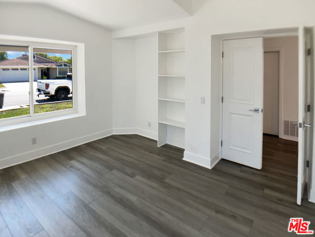 21 Calle Coturno, Rancho Santa Margarita CA: https://media.crmls.org/mediaz/5fd47ea6-863b-4b45-9a02-71be56de707d.jpg