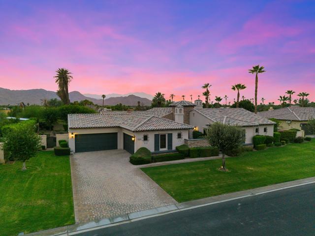 49481 Rock Rose Drive, Indio CA: https://media.crmls.org/mediaz/5fd5ea05-fa06-4824-b5d2-c4283069716c.jpg