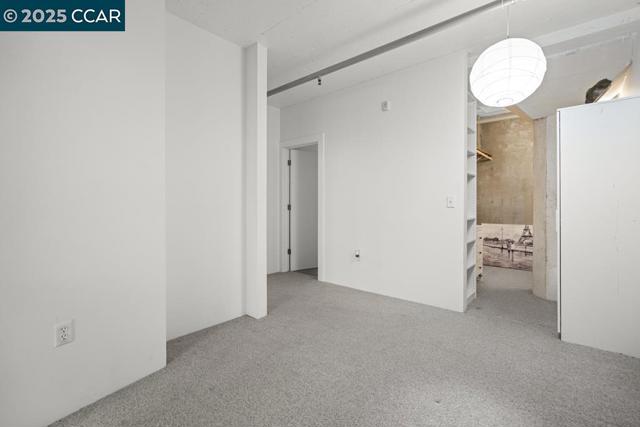 1201 Pine St, Oakland CA: https://media.crmls.org/mediaz/5fd68747-b350-4824-b150-1ee6d1f53160.jpg