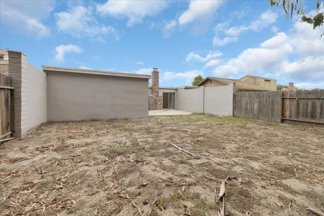 1631 Cherokee Drive, Salinas CA: https://media.crmls.org/mediaz/5fd73fca-7338-4c5b-a196-7752982b172e.jpg