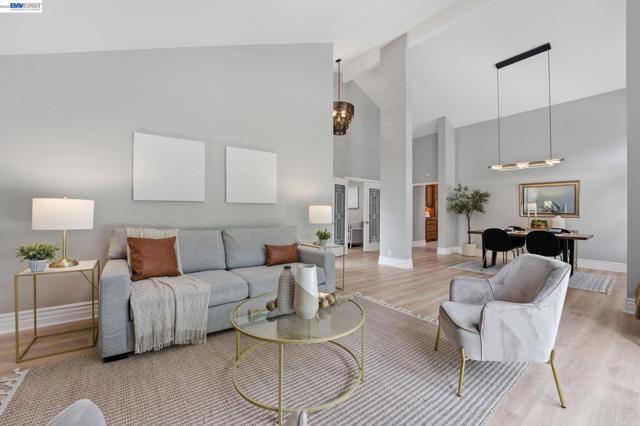 1782 Whitecliff Way, Walnut Creek CA: https://media.crmls.org/mediaz/5fd79997-503f-4eee-95f9-0ebc033895d9.jpg