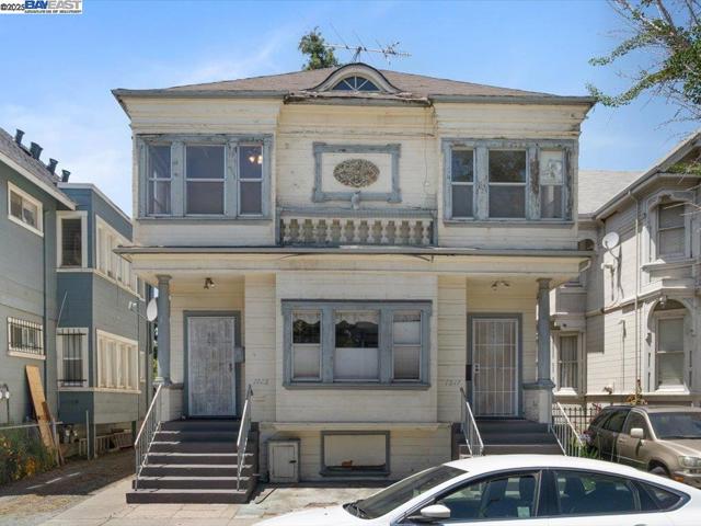 1013 Chestnut St, Oakland CA: https://media.crmls.org/mediaz/5fd86093-5b35-45a0-93b4-6fb21de5d005.jpg