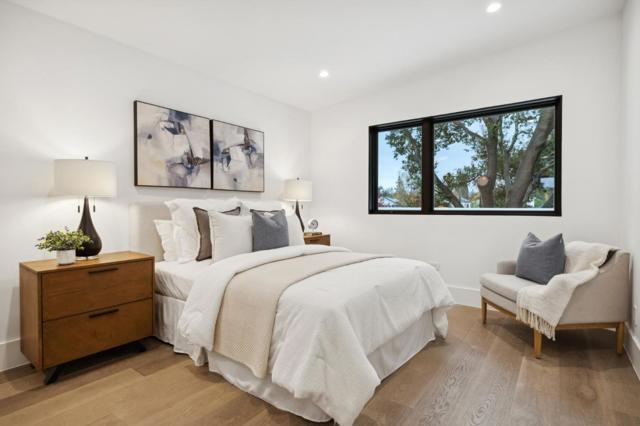 399 Camino Al Lago, Menlo Park CA: https://media.crmls.org/mediaz/5fd90fe8-4d80-4b2b-8e27-084a6c57956c.jpg