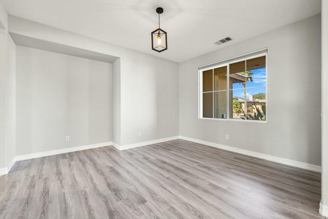Image 14 of 47 For 79899 Swansea Avenue