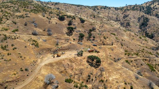 14600 Del Puerto Canyon Road, Newman CA: https://media.crmls.org/mediaz/5fdb0e0e-2171-456f-ad01-62f53021cf54.jpg