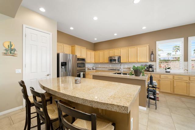 60590 Lace Leaf Court, La Quinta CA: https://media.crmls.org/mediaz/5fdb1e28-5006-4b6a-a372-539714bf9607.jpg