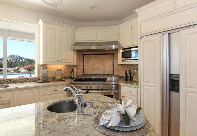475 Torrano Court, Hollister CA: https://media.crmls.org/mediaz/5fdb4920-b34b-4d58-af69-bb866bb0a99b.jpg