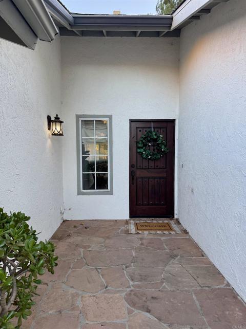 25119 Como Esta Court, Ramona CA: https://media.crmls.org/mediaz/5fdc7ba2-cc52-4523-a690-aeb7c1cd73ed.jpg