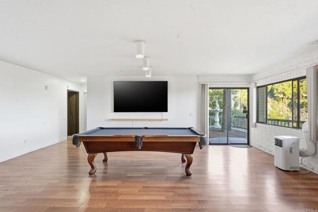 9902 Heavenly Way, La Mesa CA: https://media.crmls.org/mediaz/5fdcffd4-bad0-4726-b9aa-3aac47808b6d.jpg