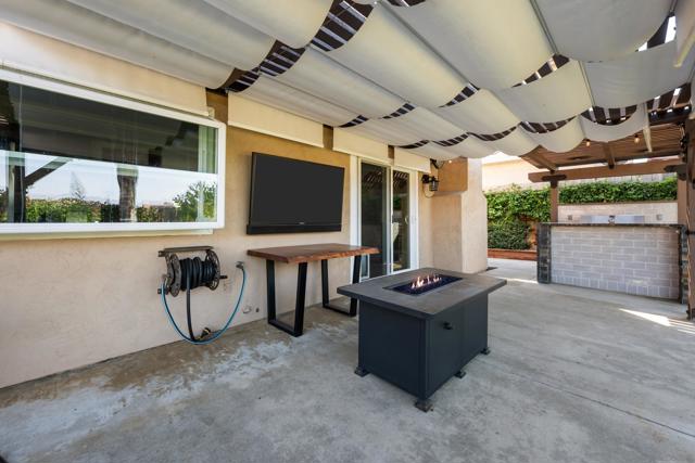 13170 Entreken Ave,  CA: https://media.crmls.org/mediaz/5fdd1742-4c78-47d4-bff0-4a2e999bfcf0.jpg