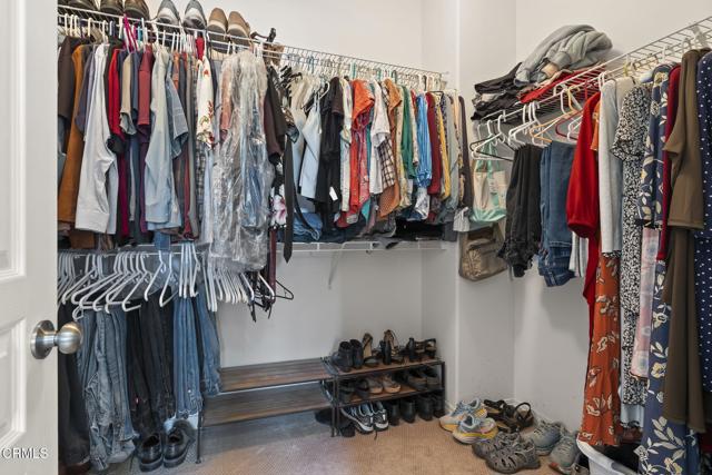 11349 Darling Road, Ventura CA: https://media.crmls.org/mediaz/5fdd5724-2d1d-4a2b-bf39-a1eb4960d207.jpg
