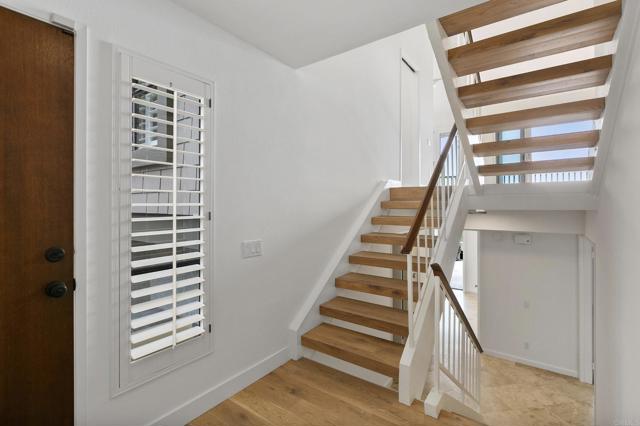 13208 Caminito Mar Villa, Del Mar CA: https://media.crmls.org/mediaz/5fdd7d35-a022-4dba-bc5b-018fe17b15fb.jpg