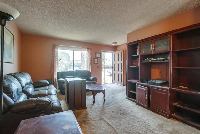 8816 Pagoda Way, San Diego CA: https://media.crmls.org/mediaz/5fdf4ed0-b882-416f-87e9-d137c9fe774b.jpg