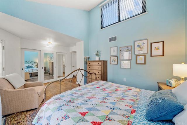 2253 Caminito Pescado, Ocean Beach (San Diego) CA: https://media.crmls.org/mediaz/5fe01095-2ca5-4f93-a48f-e1e3ce8aa530.jpg