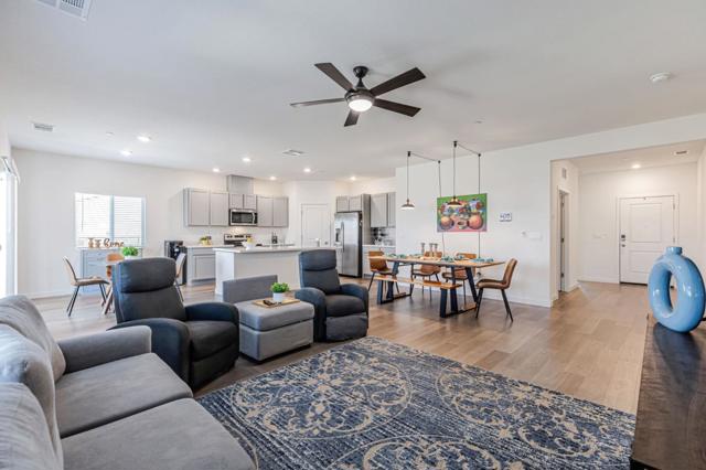 4840 Ambrosia Court, Roseville CA: https://media.crmls.org/mediaz/5fe15c73-175e-4f38-938b-aeb891d148c3.jpg