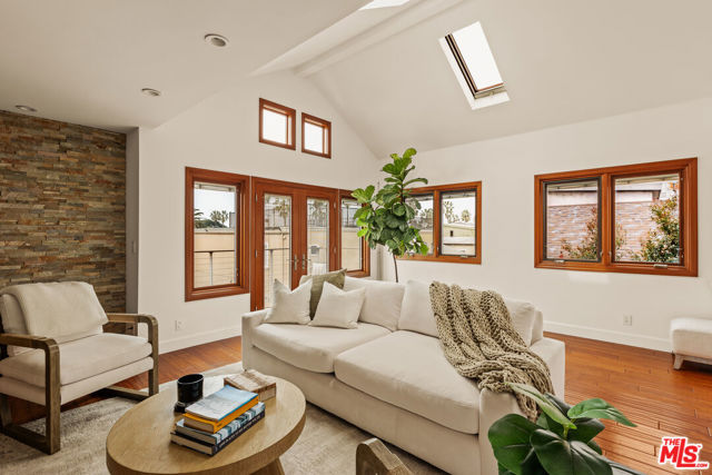 6644 Vista Del Mar photo 5