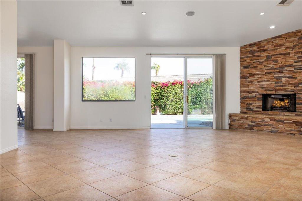 MLS #219139000PS image #8