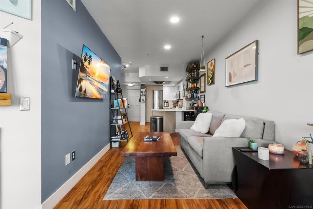 2400 5th Ave - photo 9