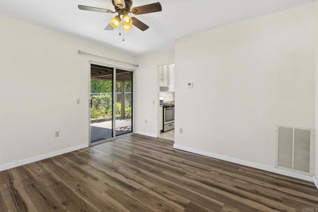 1523 Temple Heights Drive, Oceanside CA: https://media.crmls.org/mediaz/5fe2a8bb-cc17-453d-bd1c-8b164f42ce93.jpg