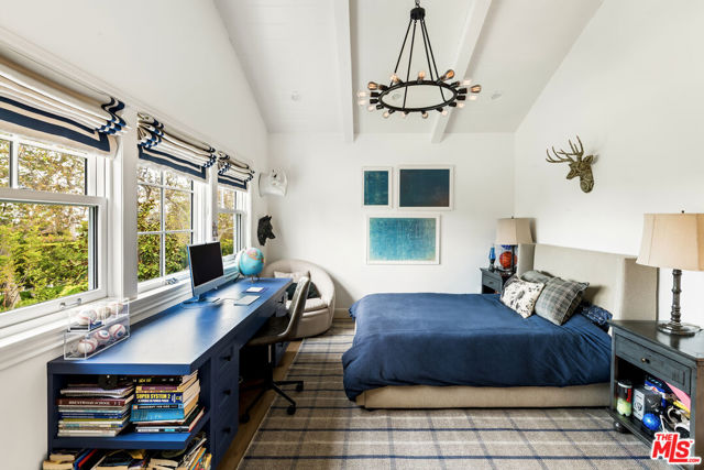 1057 Corsica Drive, Pacific Palisades CA: https://media.crmls.org/mediaz/5fe39a8b-b4d1-462a-ad31-76cb22e24f00.jpg