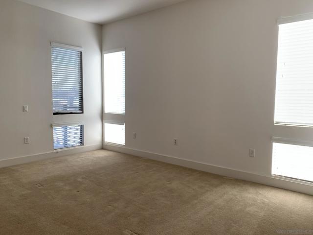 8575 Aspect Dr, San Diego CA: https://media.crmls.org/mediaz/5fe3f434-4e60-44c9-b4b7-634359801f6c.jpg