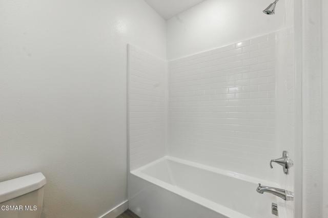 1894 Malalenca Road, Santa Paula CA: https://media.crmls.org/mediaz/5fe40e5b-17dc-4e2b-a641-36db5f4515b3.jpg
