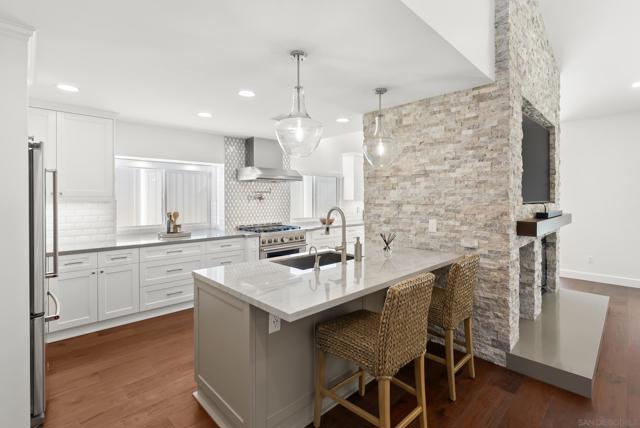 1458 Clark Court, Vista CA: https://media.crmls.org/mediaz/5fe41d8b-8e0c-4151-a0da-d7092beff5a8.jpg