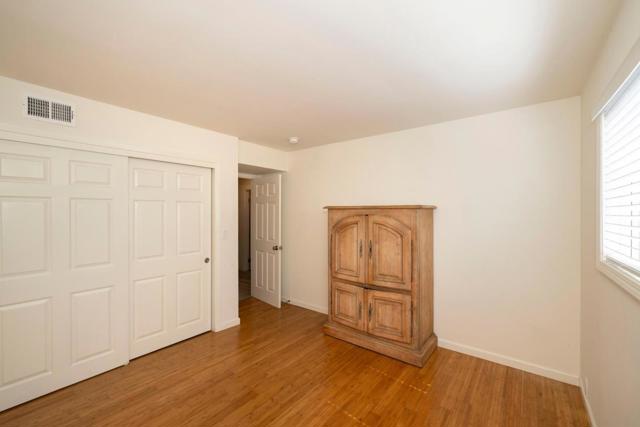 551 4th Street, Montara CA: https://media.crmls.org/mediaz/5fe53ece-a1b8-404a-a465-89b4aae02d39.jpg