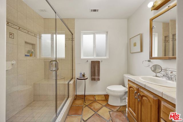 28461 Driver Avenue, Agoura Hills CA: https://media.crmls.org/mediaz/5fe5fb91-43b5-45f5-8736-78b797798ad1.jpg