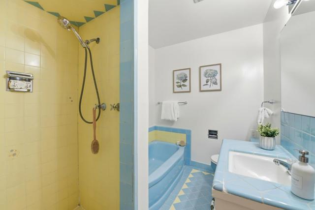 33557 3rd Street, Union City CA: https://media.crmls.org/mediaz/5fe6205e-c23f-4b99-a0f8-09f325eeabc4.jpg