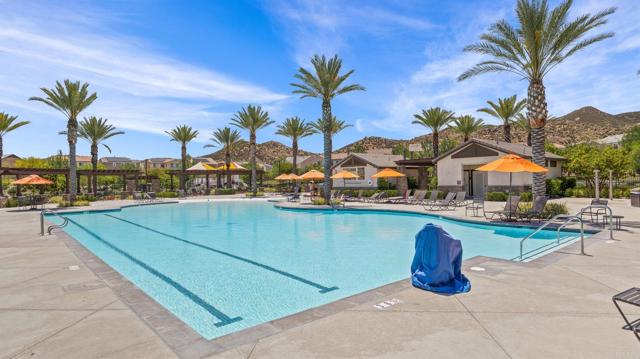 24008 Kestrel Court, Lake Elsinore CA: https://media.crmls.org/mediaz/5fe7392c-c30a-45f9-b481-3495a02a1d76.jpg