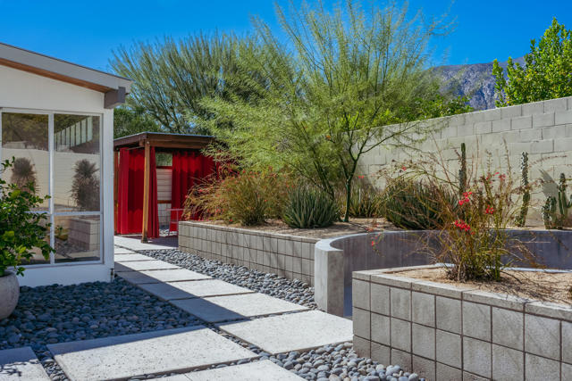 438 E Racquet Club Road, Palm Springs, CA 92262