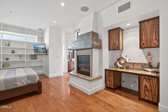 Detail Gallery Image 32 of 57 For 2916 Lakeshore Ct, Oxnard,  CA 93035 - 4 Beds | 3 Baths