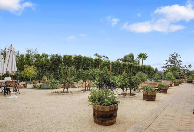 Image 51 of 52 For 5516 La Crescenta