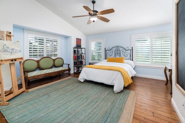 35715 Calle Nopal, Temecula CA: https://media.crmls.org/mediaz/5fe9dd17-513b-44fc-8215-b38fd2a17972.jpg