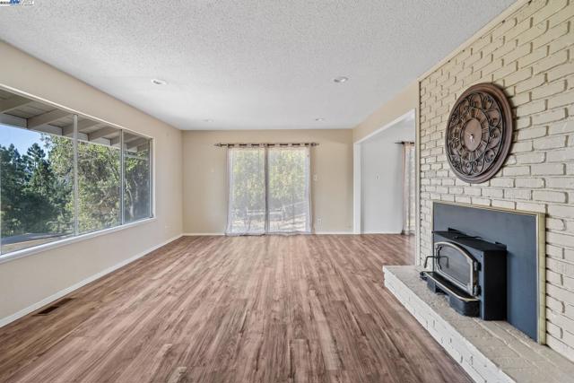 2592 Caballo Ranchero Dr, Diablo CA: https://media.crmls.org/mediaz/5fea1f2c-c219-4d05-a0cc-cd88c4f82c09.jpg