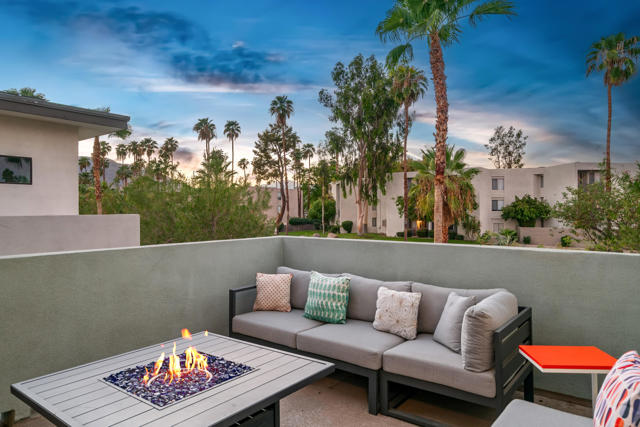 2712 Dancing Sands Drive, Palm Springs, CA 92262