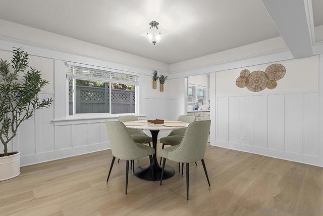 311 B Ave, Coronado CA: https://media.crmls.org/mediaz/5feca7da-8a2a-49bd-9ae8-8c482a7396c4.jpg