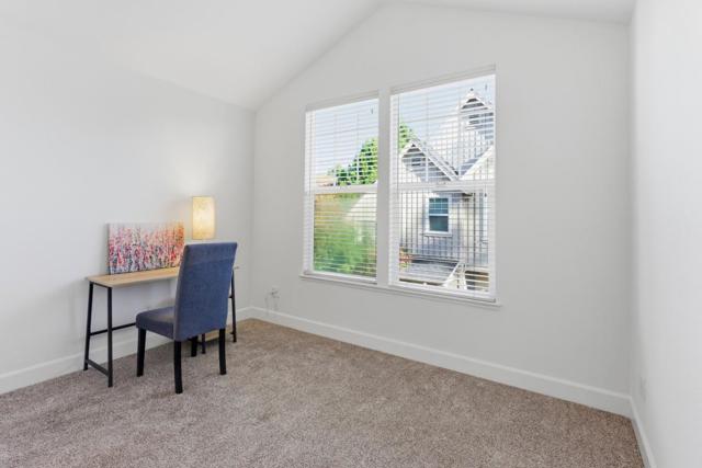 223 Button Street, Santa Cruz CA: https://media.crmls.org/mediaz/5fed9b80-f6eb-4616-a01b-ac850988bb3c.jpg