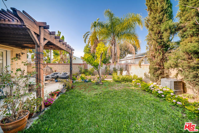 1036 Louise Avenue, Arcadia CA: https://media.crmls.org/mediaz/5fede85c-601f-45fe-84f2-4ed1c21dc0fb.jpg