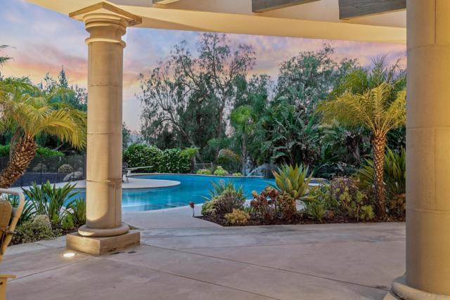 14380 Ciera Court, Poway CA: https://media.crmls.org/mediaz/5fee11ba-c0f8-4d41-9e3c-72828d72d237.jpg