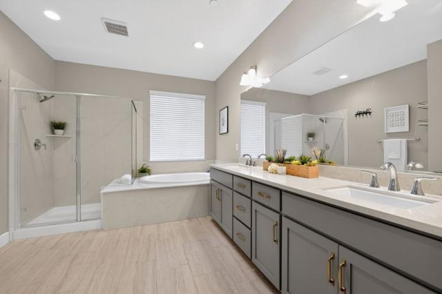 3142 Cortina Drive, Pittsburg CA: https://media.crmls.org/mediaz/5feefde8-11e8-46c2-8f1b-85d4c7043bcd.jpg