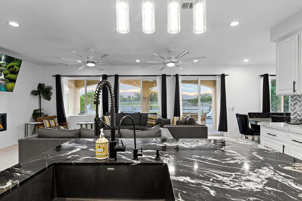 MLS #219139288DA image #5