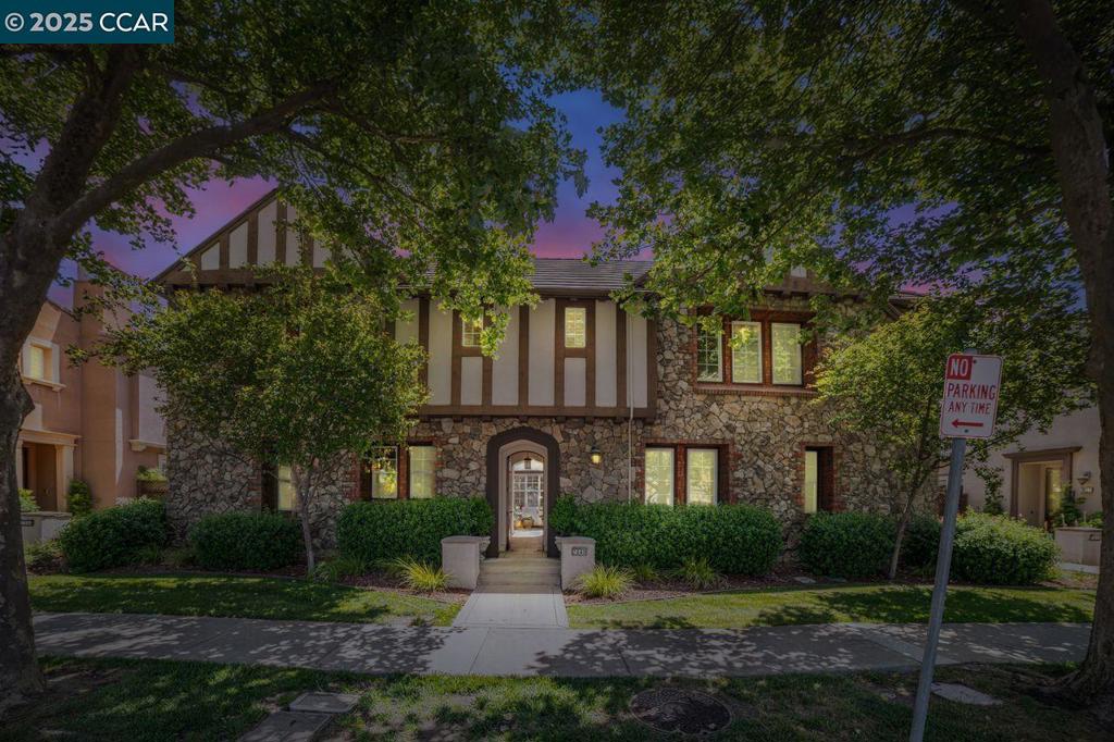 7840 Stoneleaf Drive