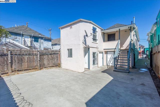 913 35Th Ave, Oakland, California 94601, 3 Bedrooms Bedrooms, ,2 BathroomsBathrooms,Single Family Residence,For Sale,35Th Ave,41069674