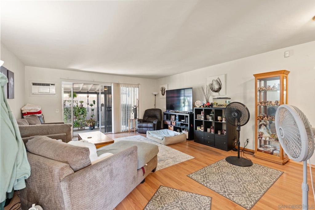 MLS #250042856SD image #21